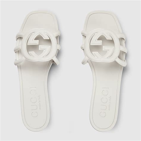 Gucci รองเท้าแซนเดิล Women's Interlocking G slide sandal